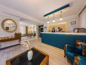 Triana Hotel - Resepsjon