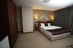 Vali Erdogan Konuk Evi Hitit Otel - Quarto