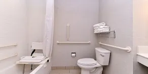 Holiday Inn Express & Suites Terre Haute by IHG - Bathroom