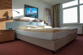 Hotel Motorsport Arena - Room