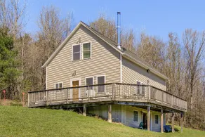 Family Friendly! Secluded Worcester Haven w/ Deck - Innvendig