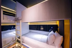 CUBE Family Boutique Capsule Hotel at Chinatown - Værelse