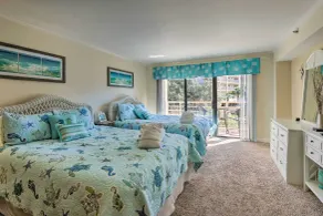 Lagoon & Fountain Views: Villa in Palmetto Dunes - Intérieur