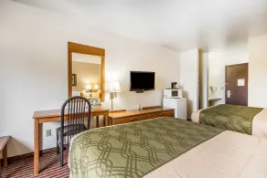 Rodeway Inn & Suites Madison East - Chambre