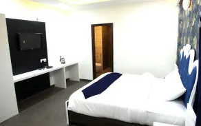 Hotel Royal MJS Pinjore - Room