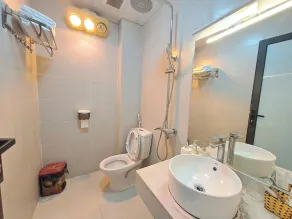 Blue Homestay Cau Giay - Bathroom