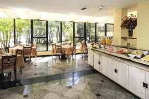 piscina academia e manobrista - Restaurant