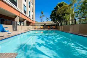 Holiday Inn Express Los Angeles LAX Airport by IHG - Piscine