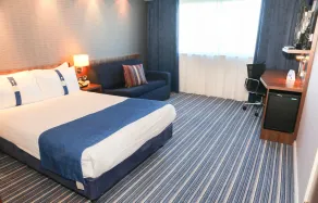 Holiday Inn Express London Heathrow T5 by IHG - Room