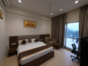 Neelam Orchid - Room