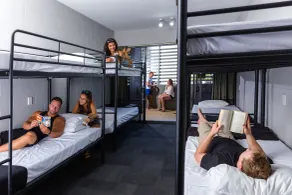 Gilligan's Hotel & Resort Cairns - Chambre