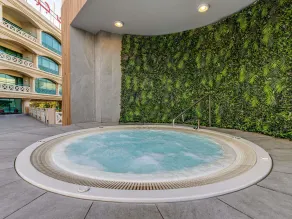 Mövenpick Grand Al Bustan - Pool