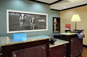 Hampton Inn & Suites Buffalo - Reception