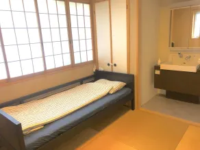 Tokyo Art House - Camera