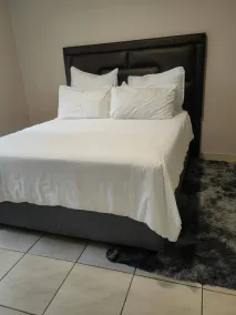 Luxury Boutique Apartment Near Wonderboom Airport & Mall - Zimmer