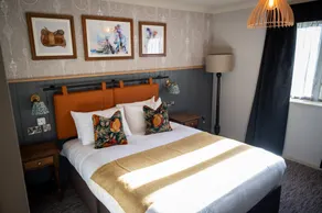 Ely Hotel by Chef & Brewer Collection - Room