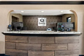 Quality Inn & Suites Dumas - Lobby