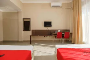 RedDoorz Syariah At Hotel Putri Gading Bengkulu - Chambre