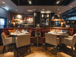Dakota Manchester Airport - Restaurant