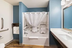 WoodSpring Suites Davenport Quad Cities - Badeværelse