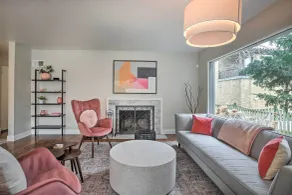 Home w/ Office + Yard: 25 Mi to Downtown Chicago! - Interiør