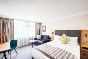 Holiday Inn Reading South M4 Jct 11 by IHG - Room