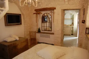 Trulli Holiday Albergo Diffuso - Rum