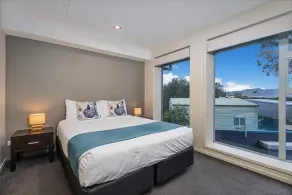 Esplanade Apartments - Zimmer