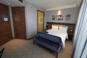 Hampton by Hilton Bursa - Room