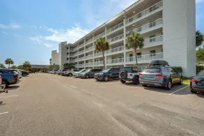 Walk to Beach! Gulf Shores Escape w/ Indoor Pool - Interiør