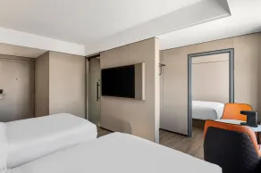 Ly New York Hotel - Chambre