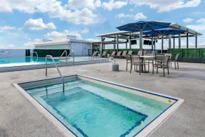 Cambria Hotel St Petersburg-Madeira Beach Marina - Piscine