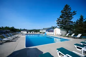 Narrows Too Camping Resort Cottage 11 - Pool