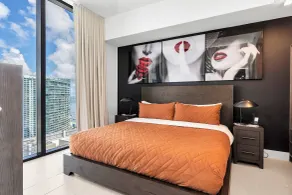 Luxury 1BR Penthouse, Bay & City Views Downtown - Rom