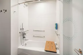 Tru By Hilton Denver Downtown Convention Center - Bathroom