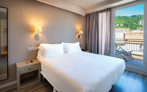 Bilbao City Center by abba Suites - Vue de la chambre