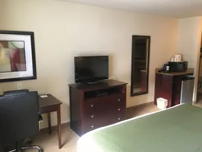 Cobblestone Inn & Suites - Durand - Chambre