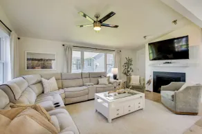 Lakefront Family Home w/ Dock & Views in Cecil! - Interiör