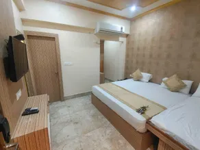 Hotel Sarnath International  - Zimmer