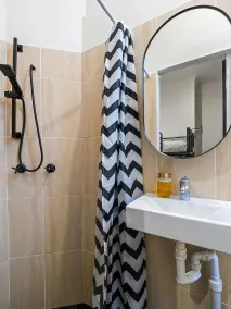 Azzurro Pod Hotel Central Sydney - Near Central Station - Baño