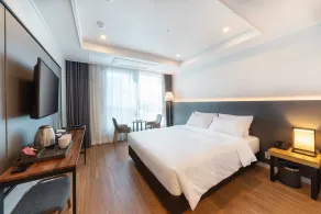 The Mains Hotel - Room