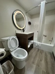 Governor House Inn Arlington/Falls Church - Badezimmer