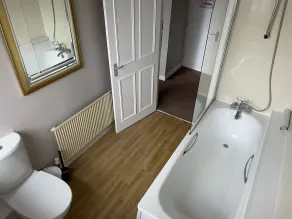 The Swan Inn - Bathroom