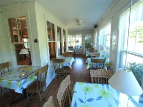 Harbourview Inn - Restaurant