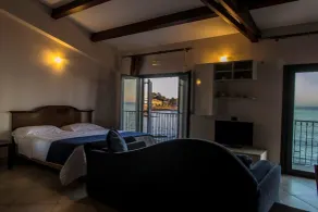 Capomulini Boutique Hotel - Room