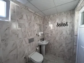The Titanic House - Bathroom