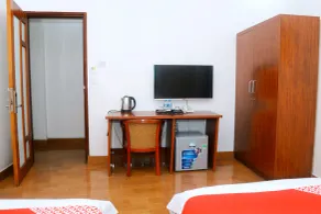 Luxury Airport Hotel & Travel - Room