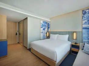 Hilton Garden Inn Bangkok Riverside - Værelse