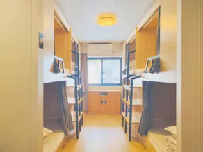 Hidden Garden Youth Hostel -Oriental Pearl &Lujiazui -Garden Social Area -Bar -Café -Free Laundry Luggage Storage -24H Front Desk -English Service - View from room