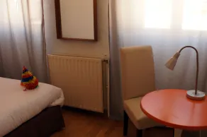 Hôtel Edmond Rostand - Chambre
